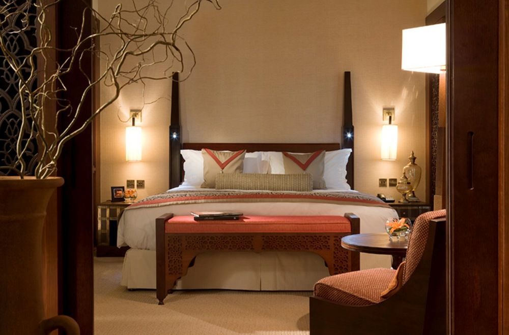 Palace Downtown Otel 5*