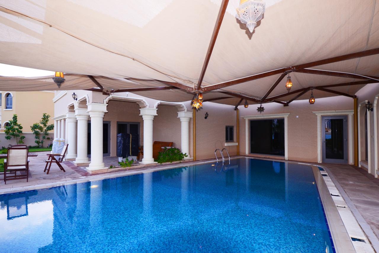 Villa Six Bedroom Palm Jumeirah Dubai