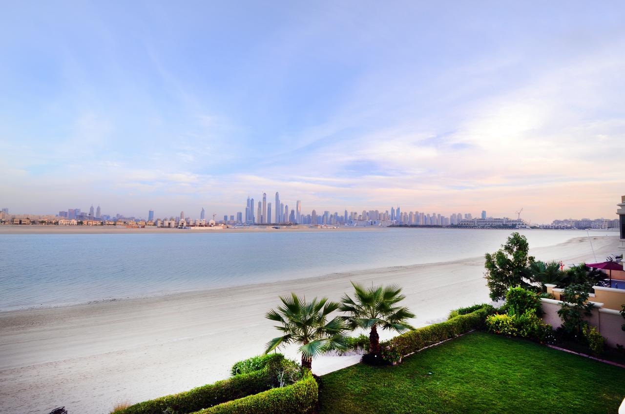 Villa Six Bedroom Palm Jumeirah *
