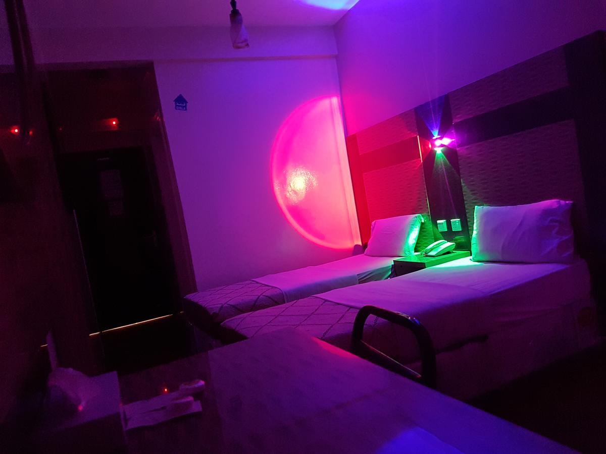 Hotel Tehran Dubai