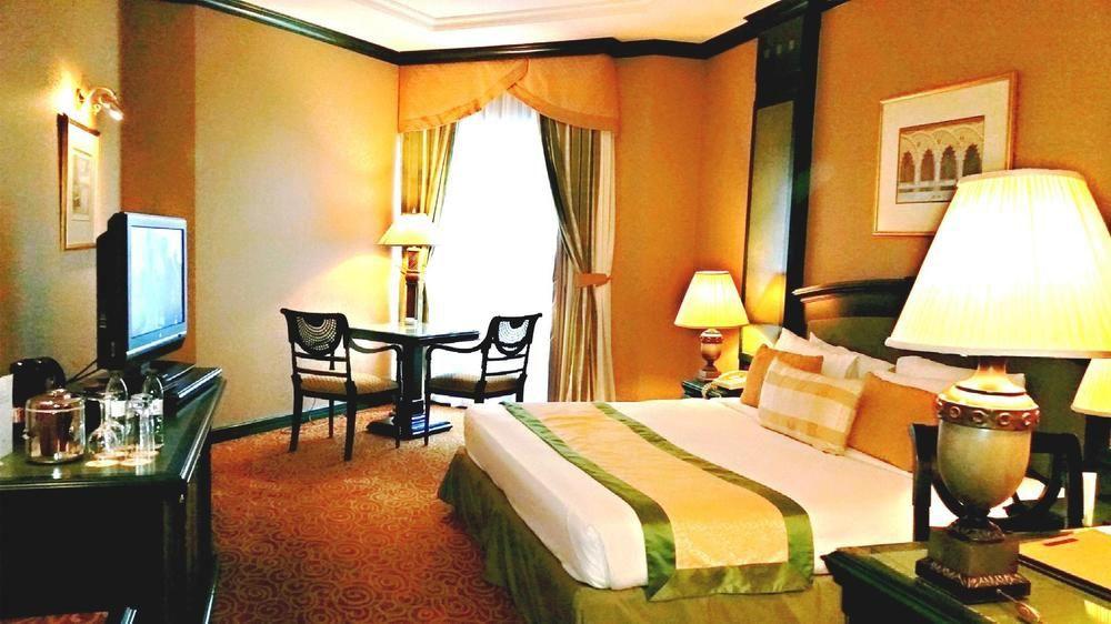Otel Knight Castle 5*