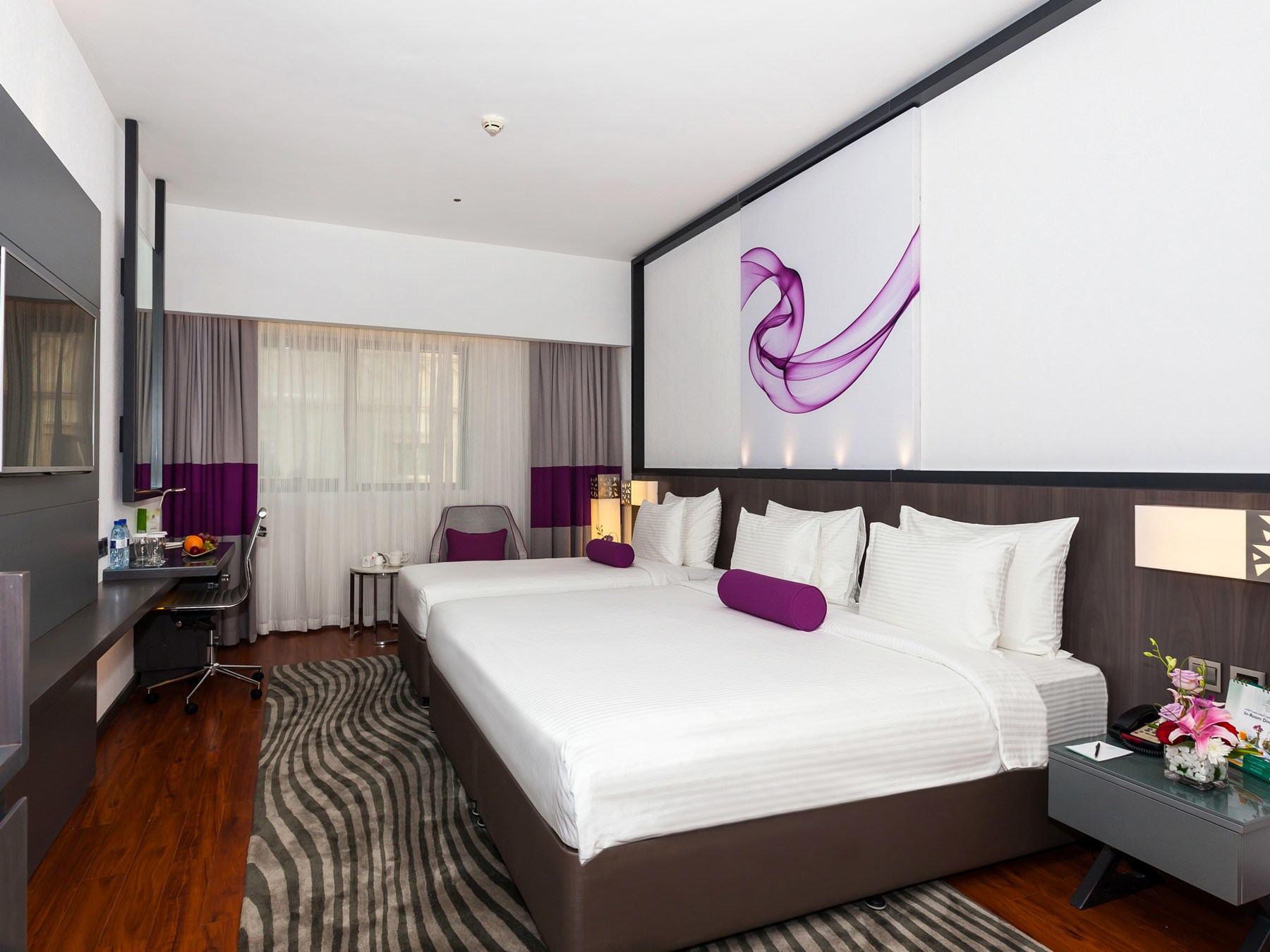 Howard Johnson Plaza By Wyndham Deira 4* Dubai