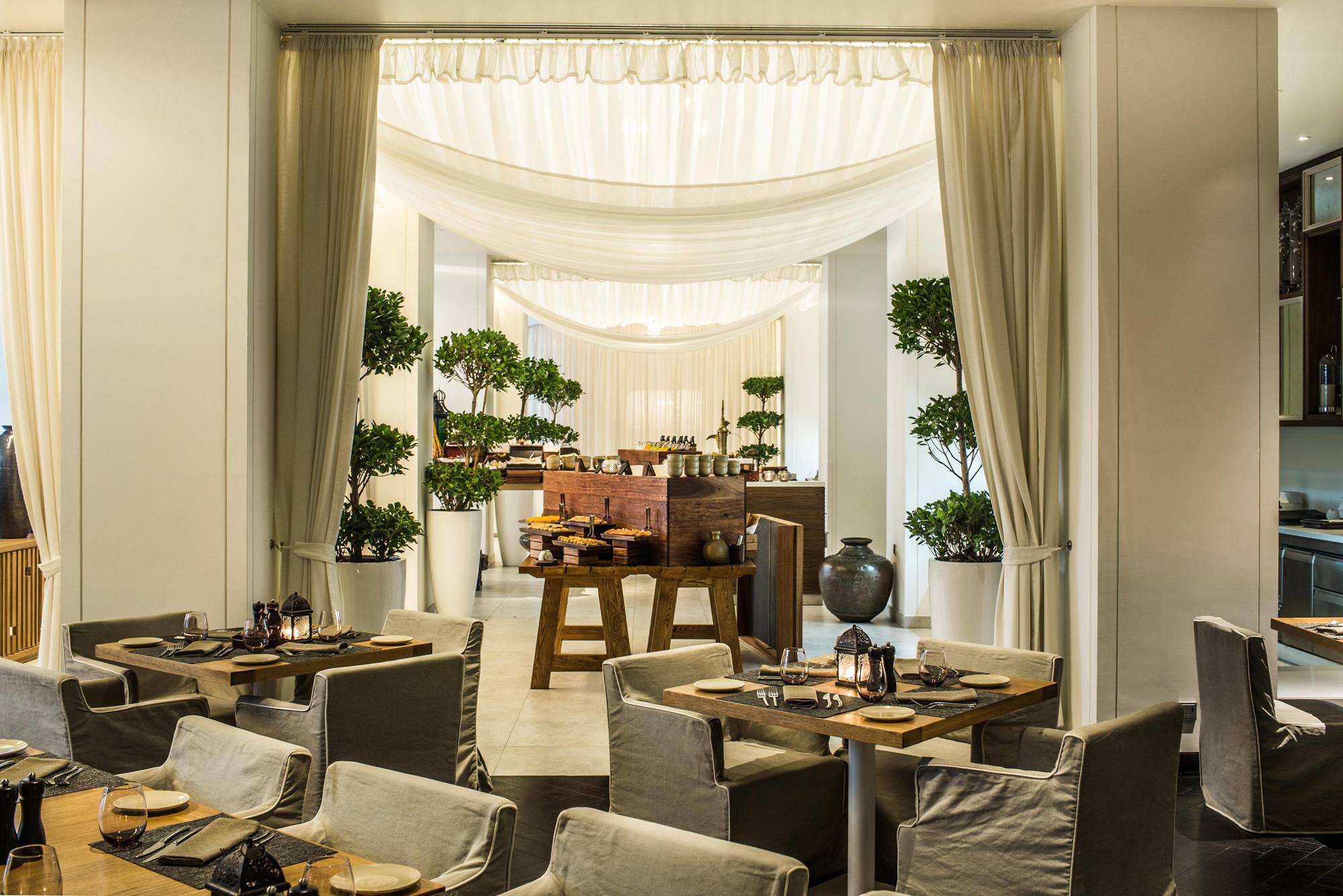 Boulevard, Autograph Collection 4* Dubai