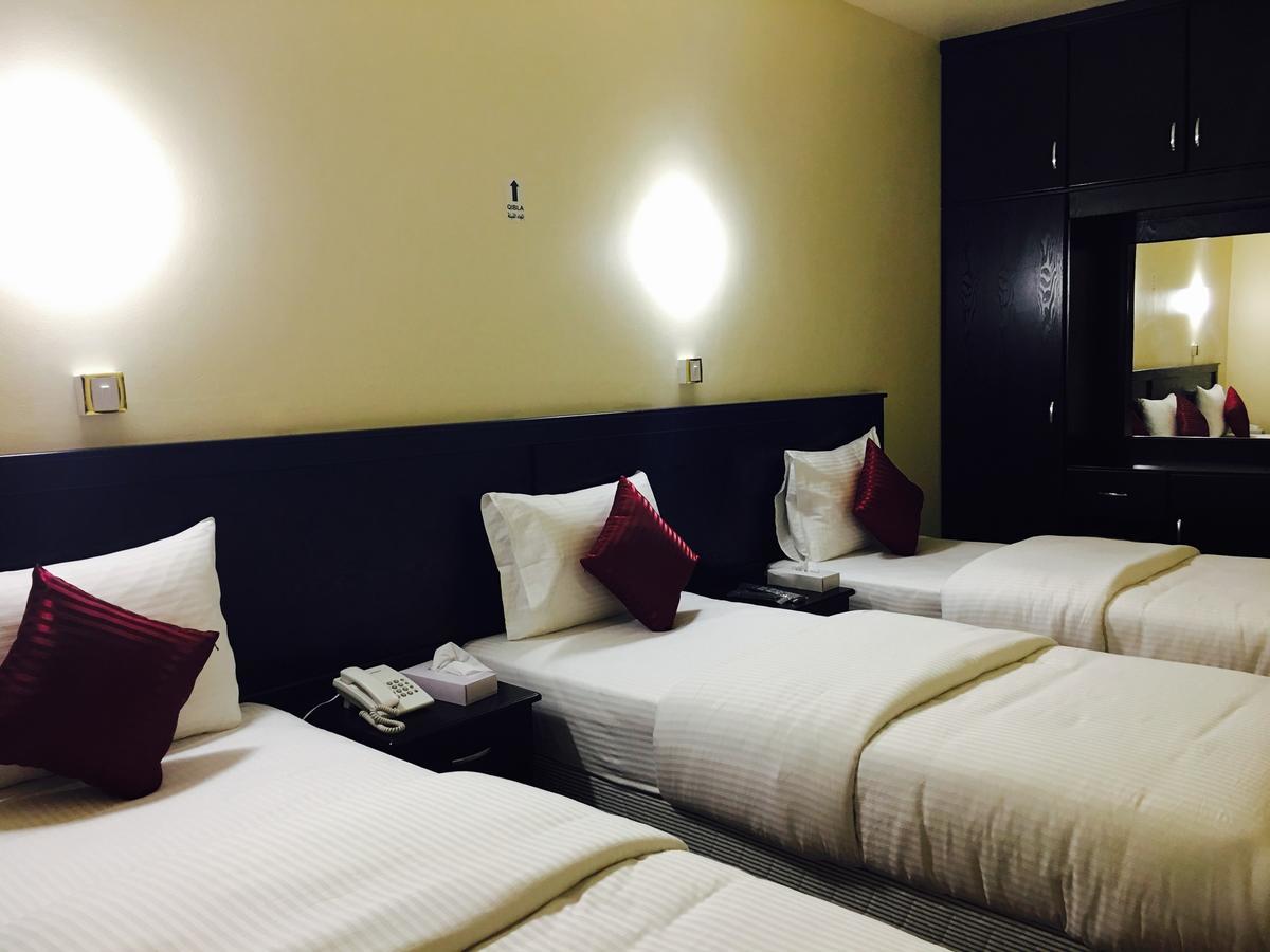 Simba Hotel *