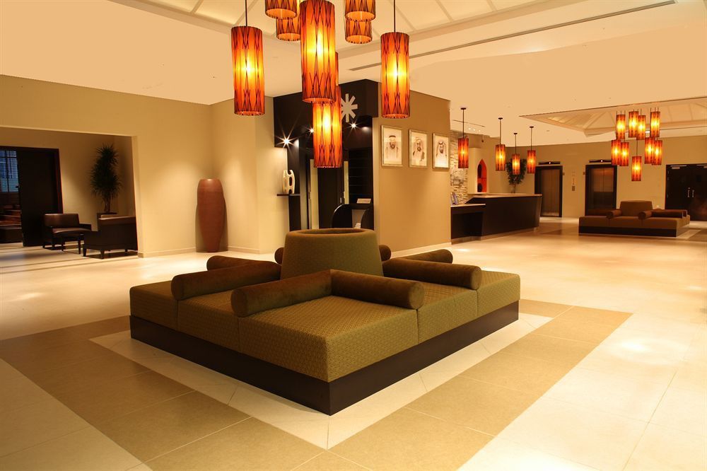 Hotel Express Safa Park By Ihg 3*