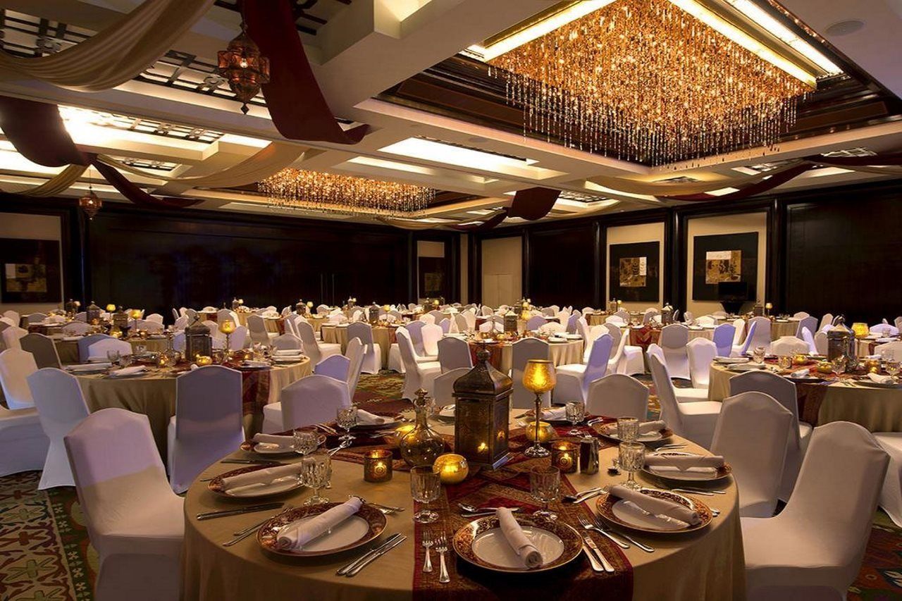Palace Downtown 5* Dubai