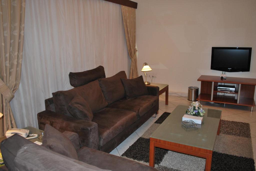 Al Deyafa Aparthotel 3*