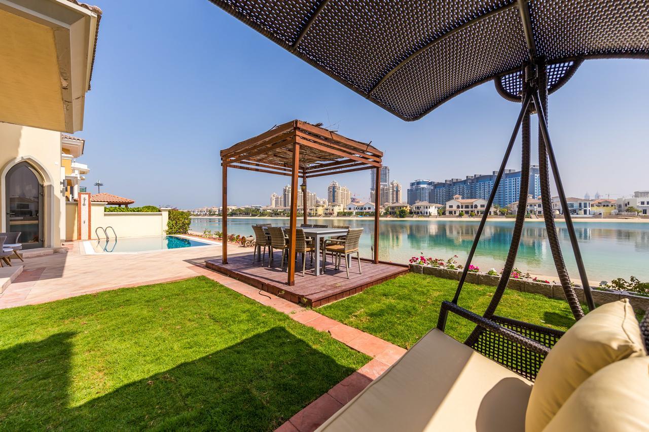 Charming 6br With Private Pool On Palm Jumeirah Villa