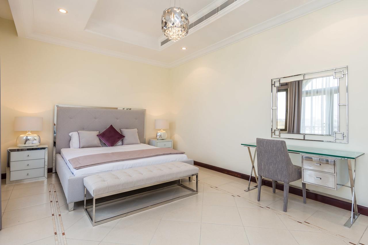 Charming 6br With Private Pool On Palm Jumeirah *