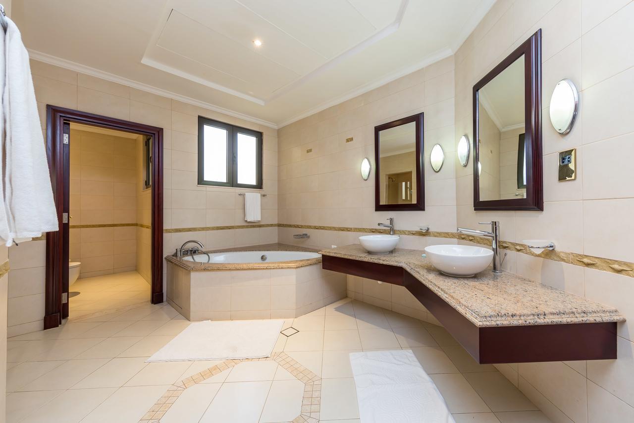 Charming 6br With Private Pool On Palm Jumeirah