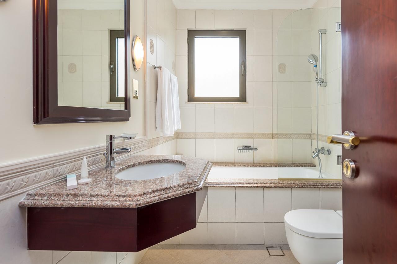 Charming 6br With Private Pool On Palm Jumeirah *