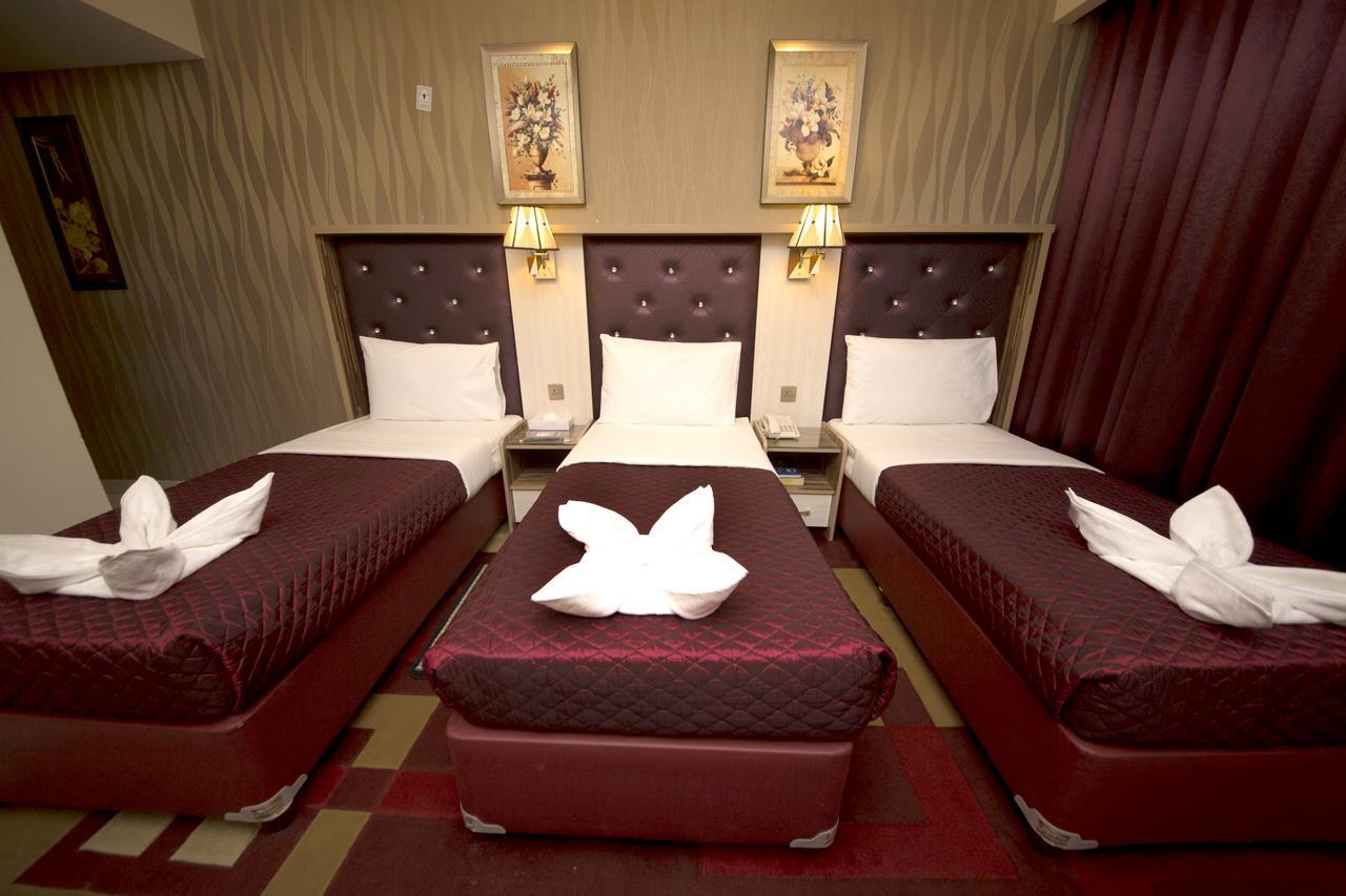 Sutchi Hotel *