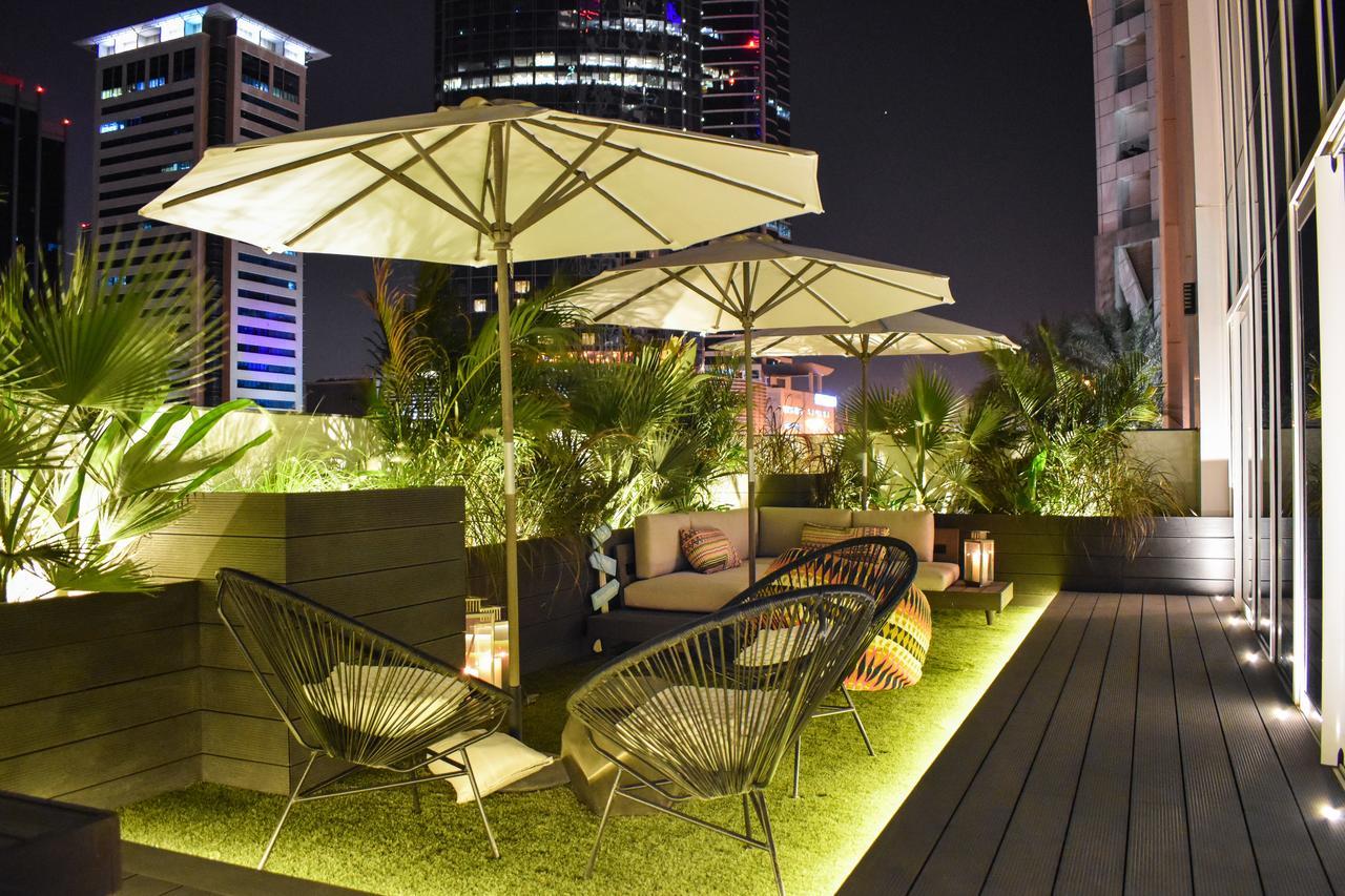 Apartment Higuests - Marina Arcade Dubai