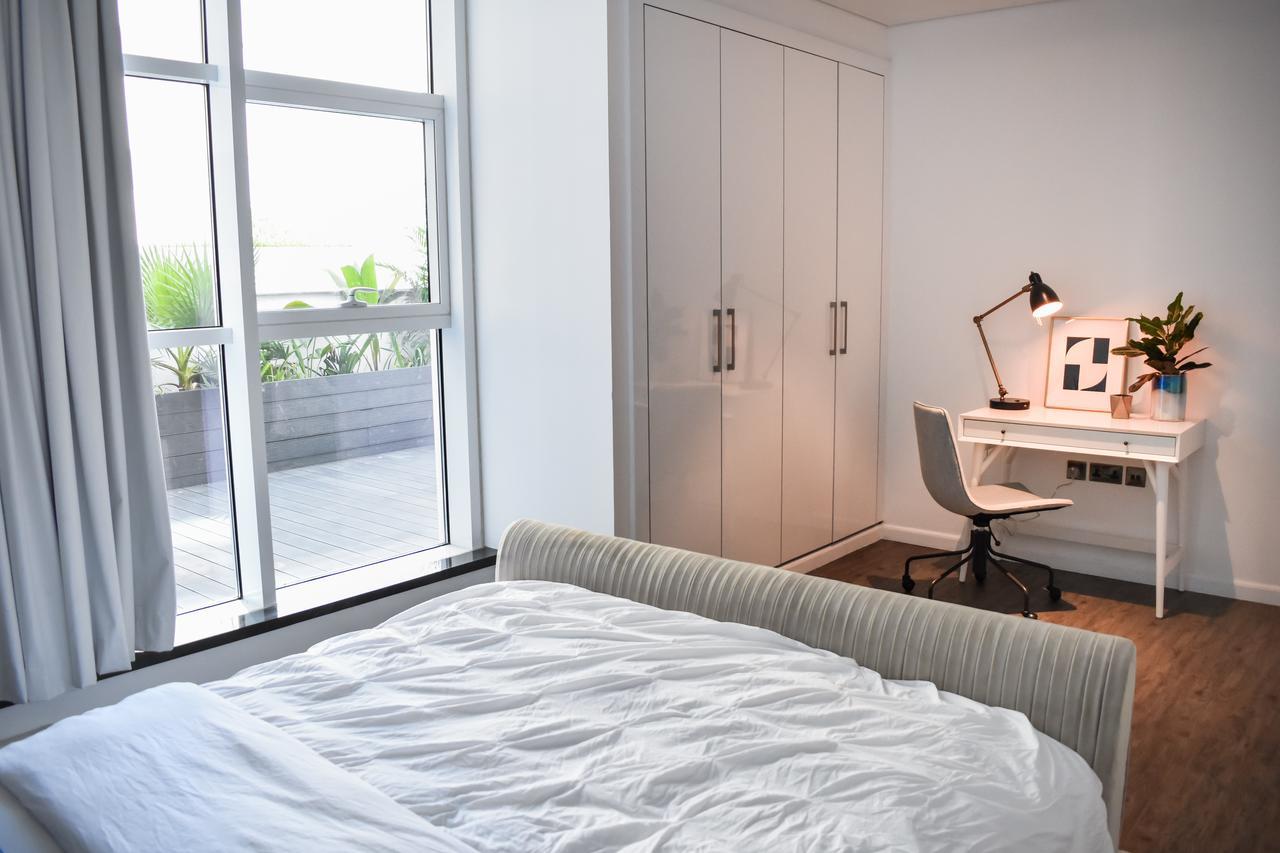 Higuests - Marina Arcade Apartment Dubai
