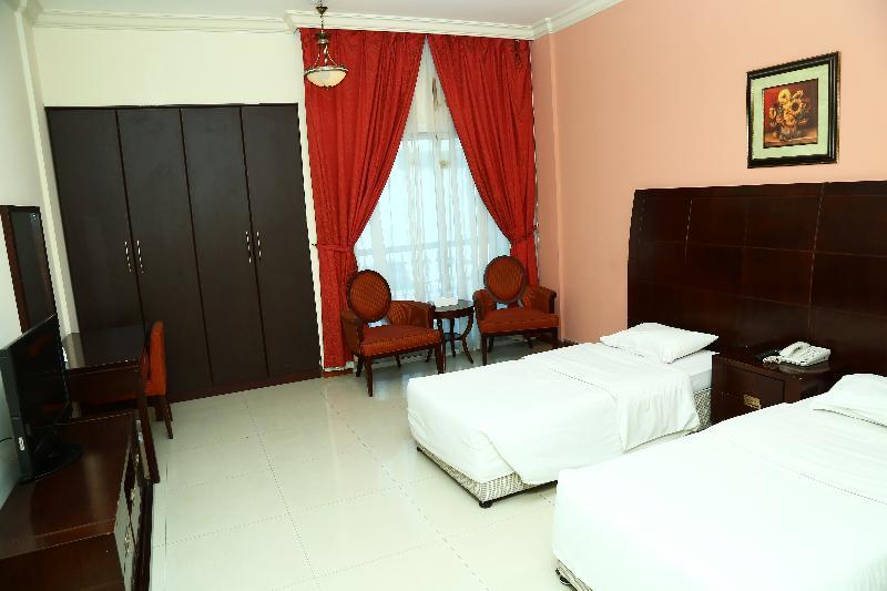 Golden Square Hotel Apartments 3* Dubai