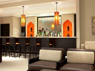 Otel Express Dubai, Jumeirah By Ihg