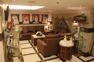 Saffron Hotel 2*