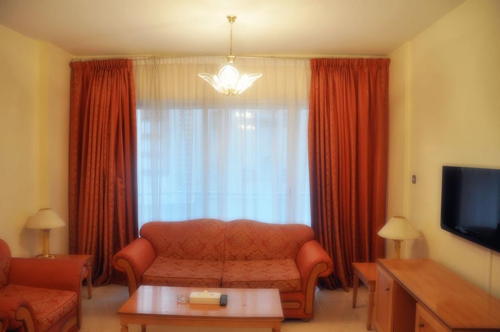 Royal Plaza Aparthotel 3*