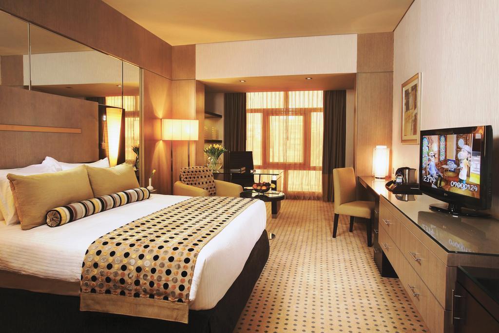 Hotel Time Grand Plaza Hotel, Airport