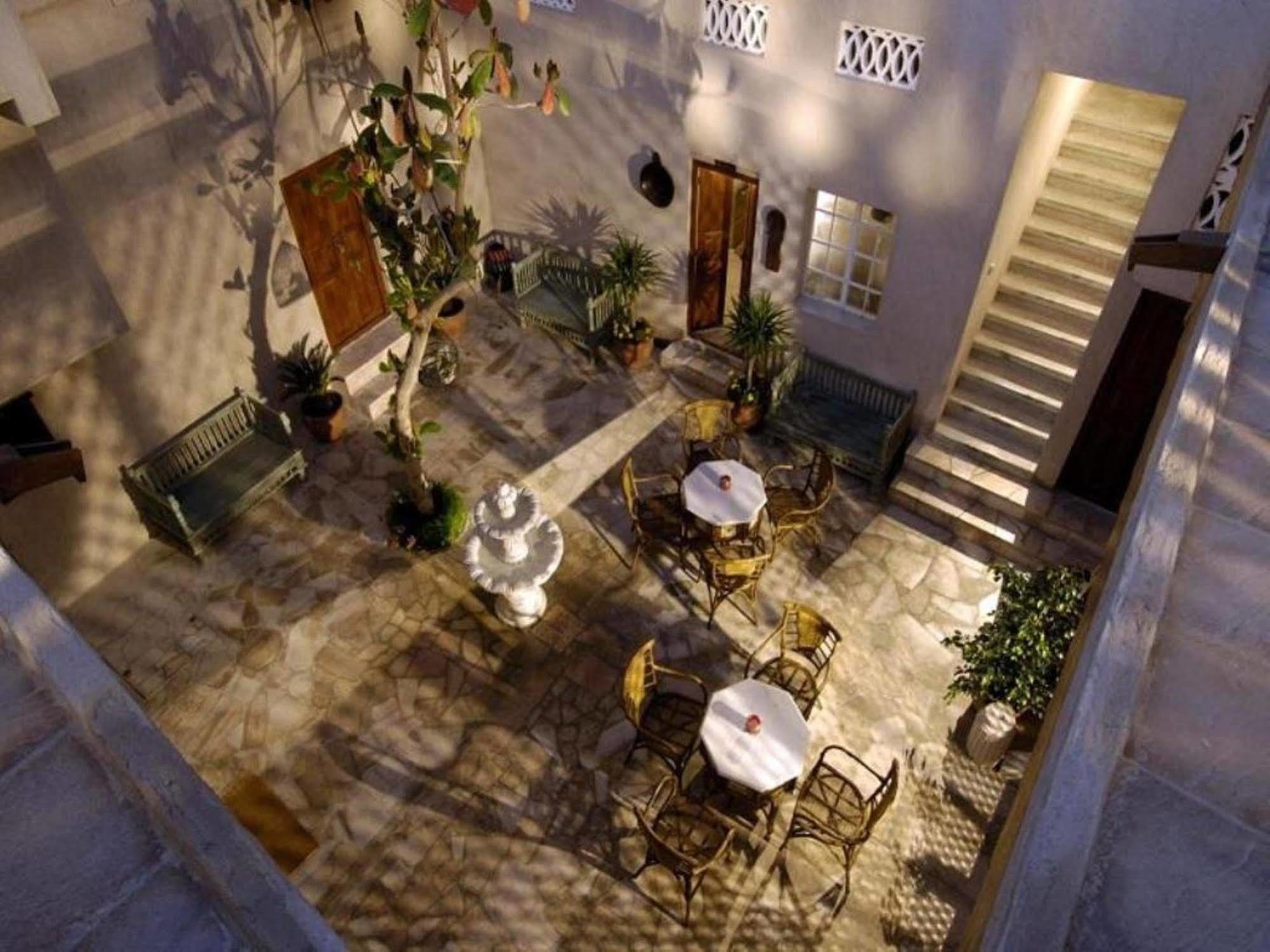 Casa de hóspedes Orient 3*