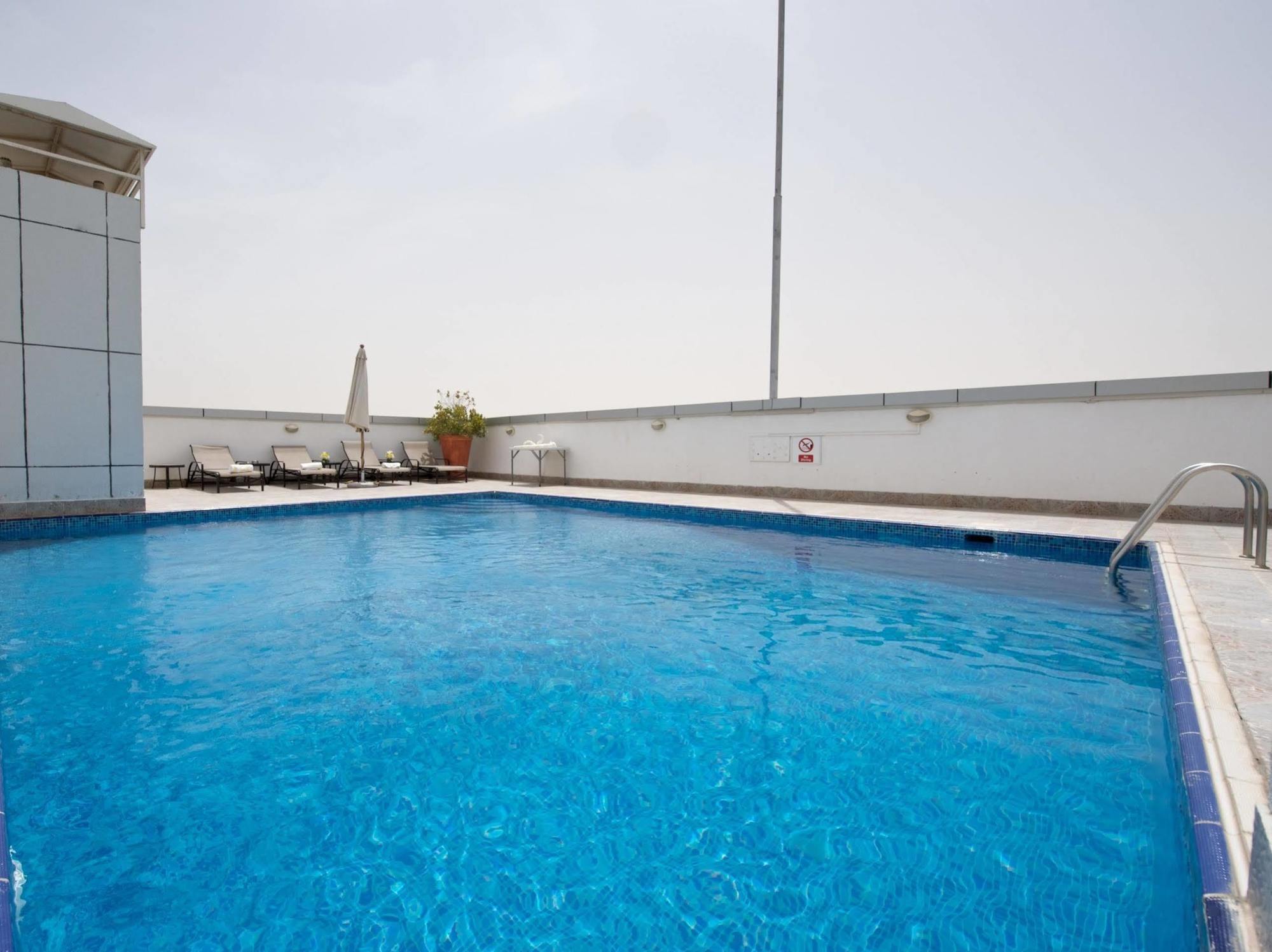 Time Crystal Aparthotel 3*