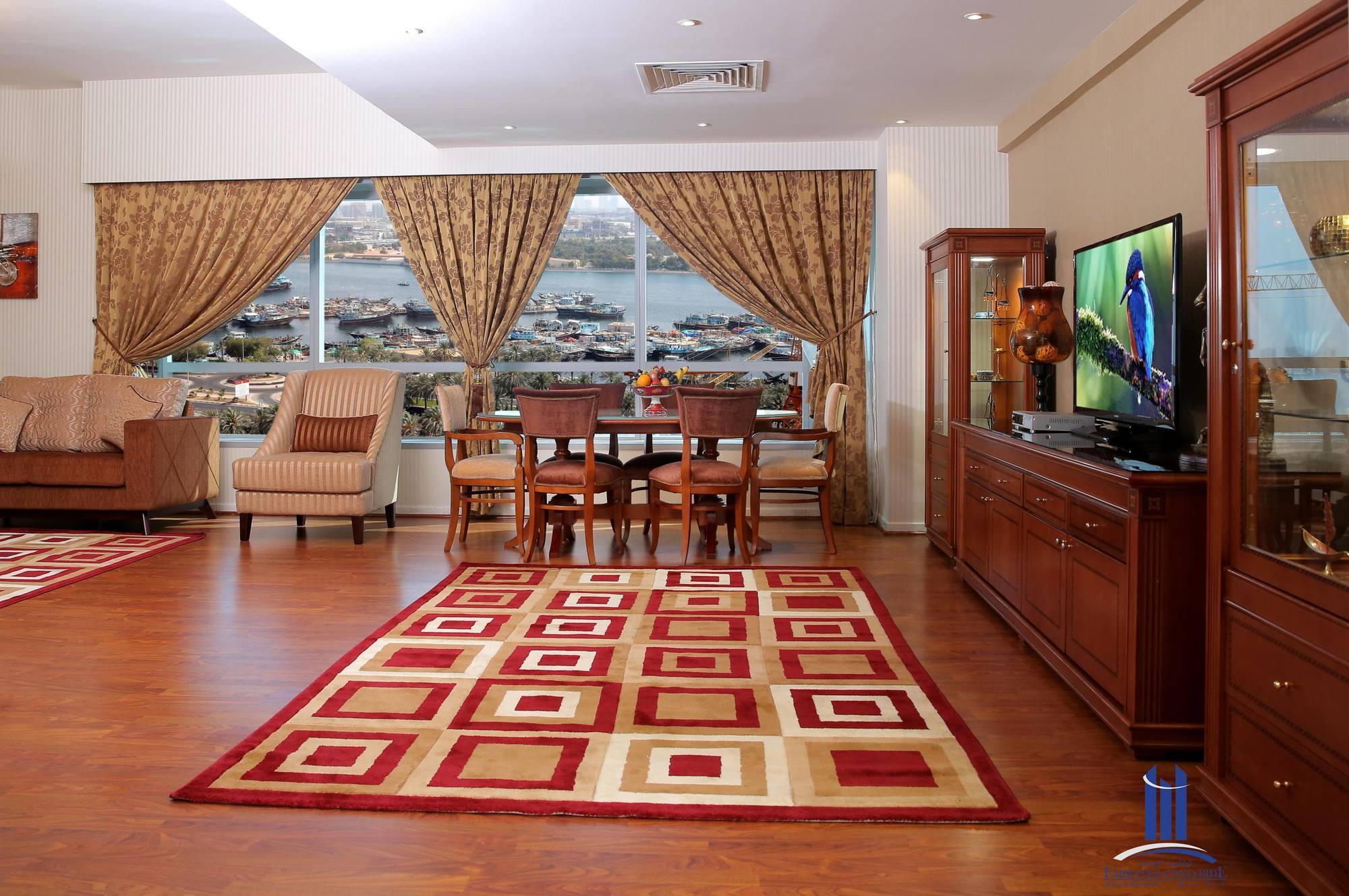 Hotel Emirates Concorde & 4*