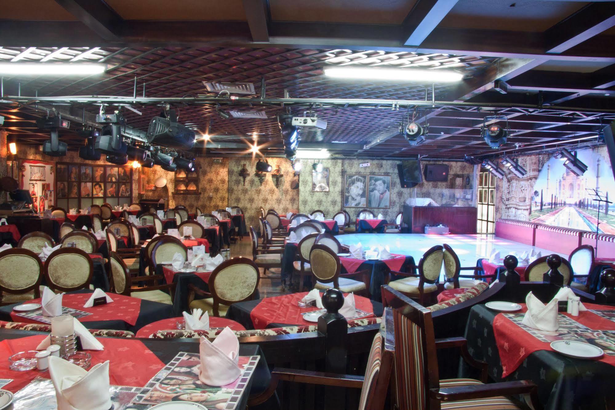 Hotel Regal Plaza 3*