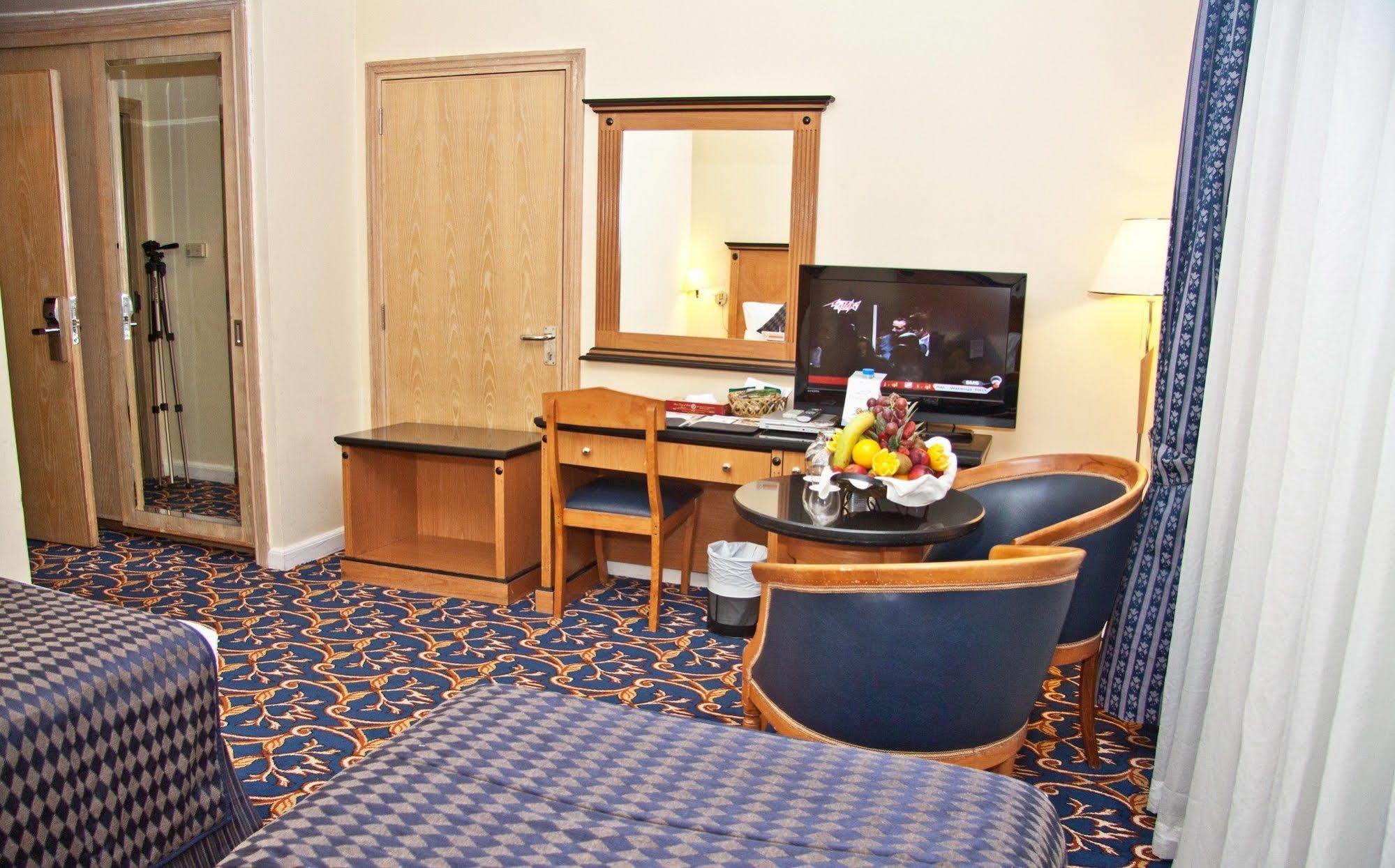 Hotel Regal Plaza 3*