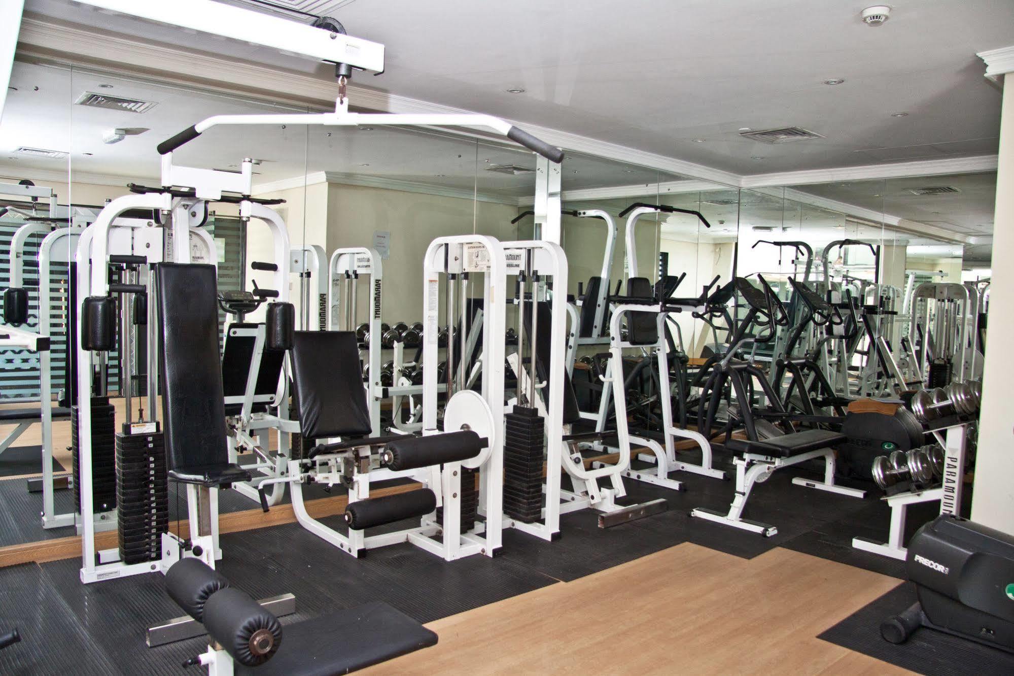 Regal Plaza 3*