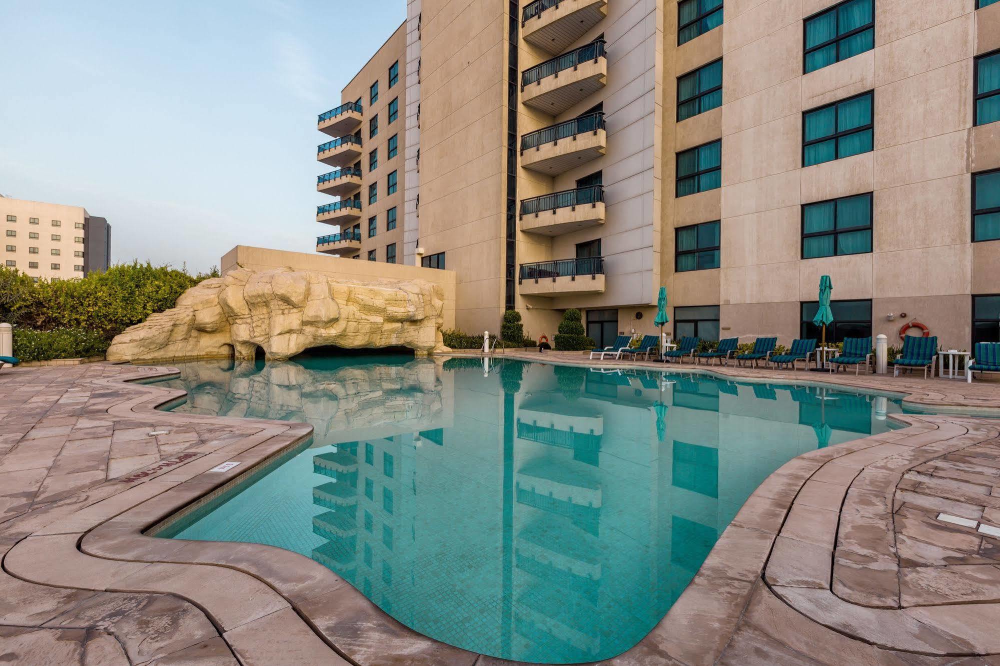 Park Dubai, An Edge By Rotana 4*