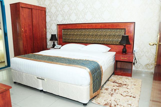 Otel Sky Ways 2*