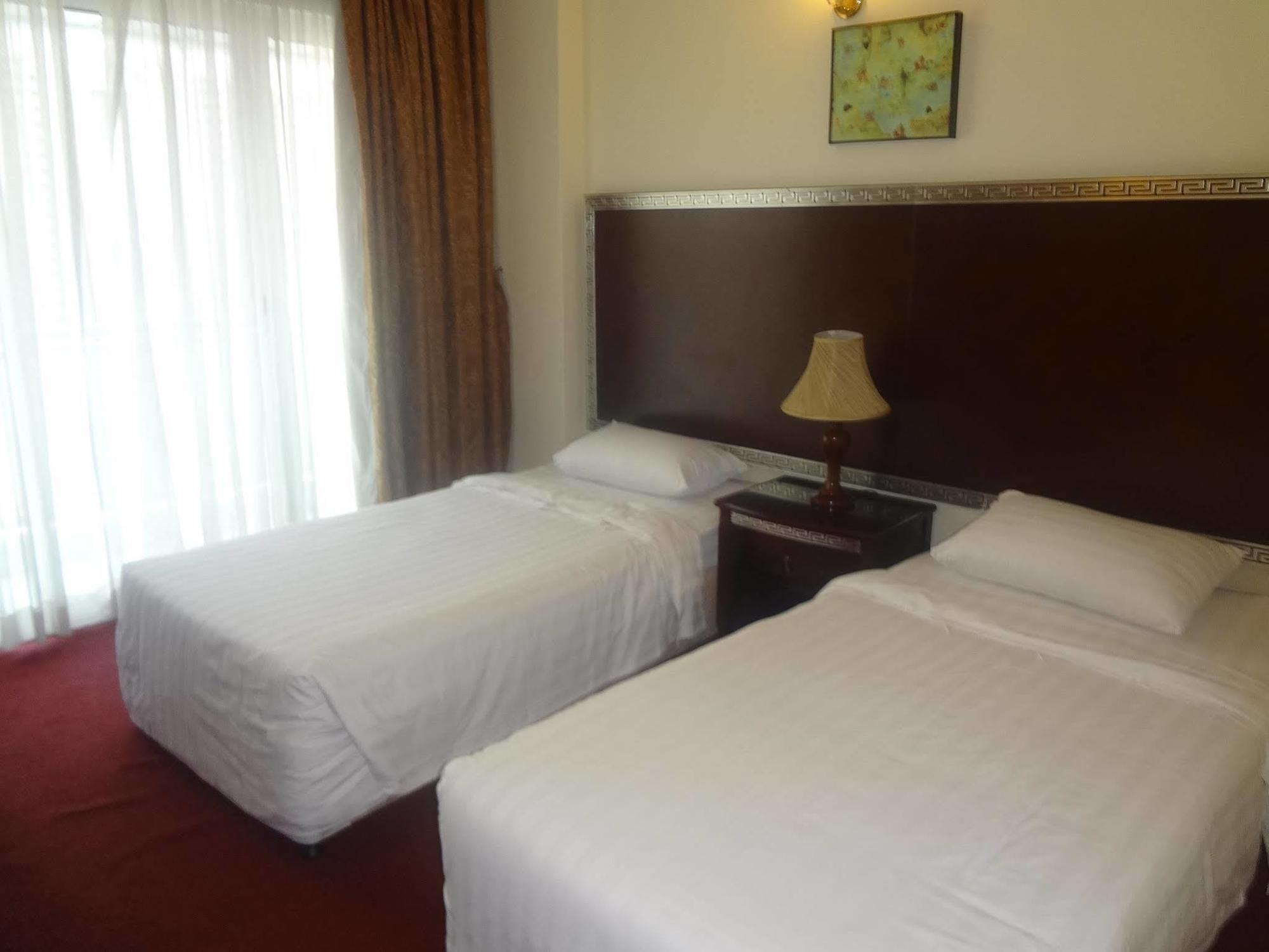 Royal Plaza 3* Dubai