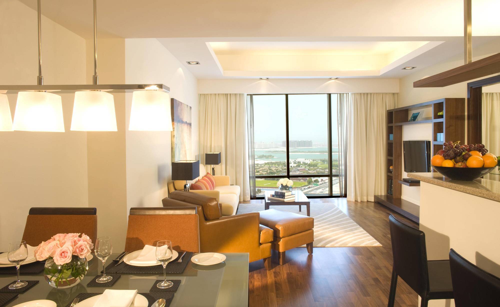 La & Hotel 4*
