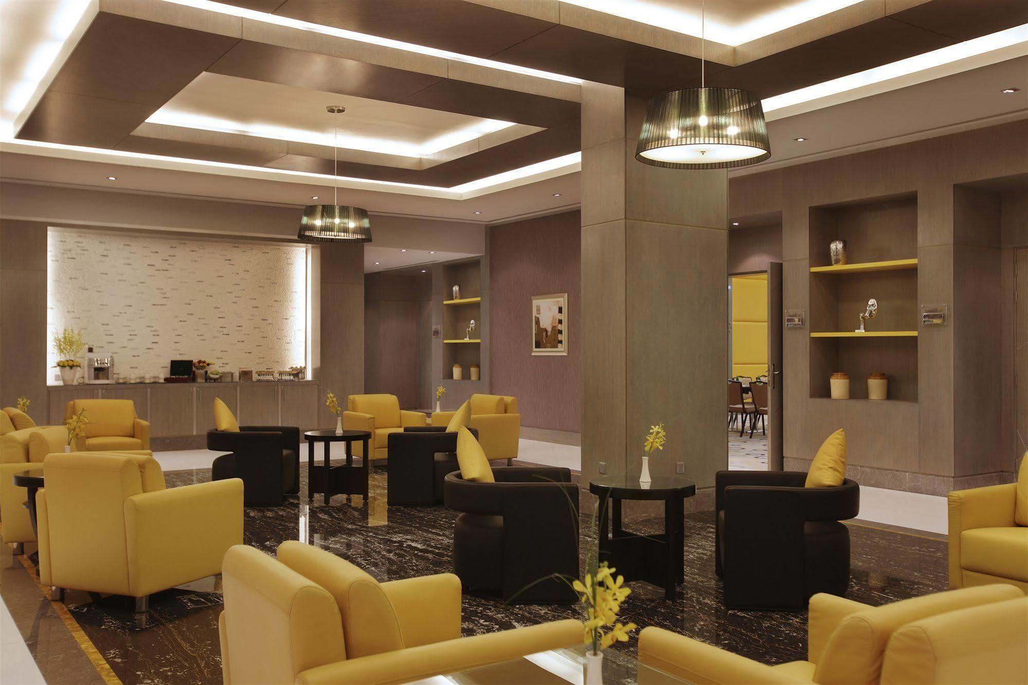 Time Grand Plaza Hotel, Airport