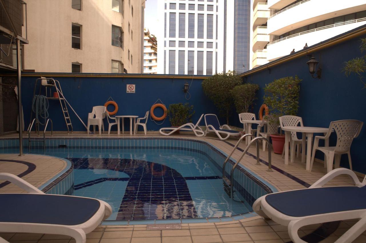 Regal Plaza 3*