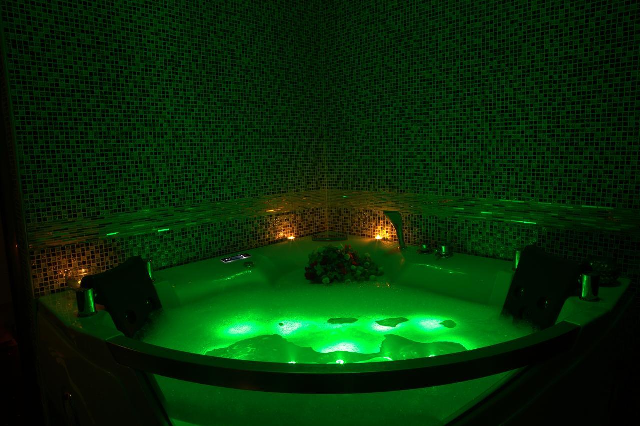 Regal Plaza Hotel 3*