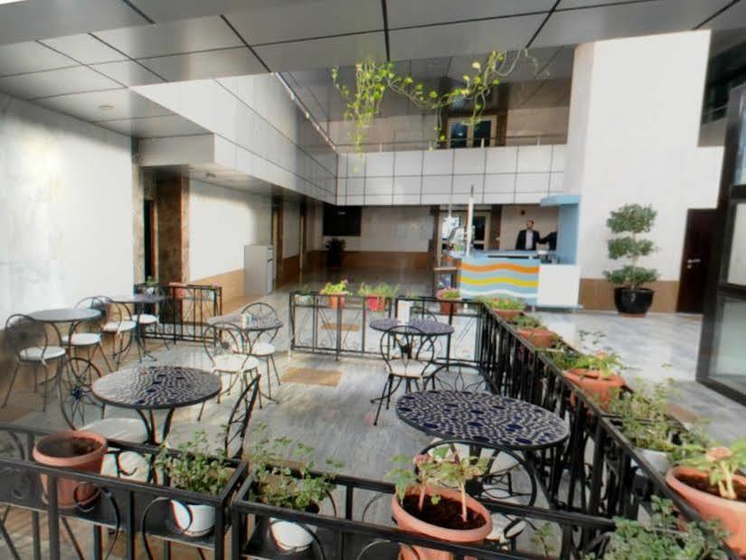 Gulf Oasis Fz Llc Aparthotel Dubai
