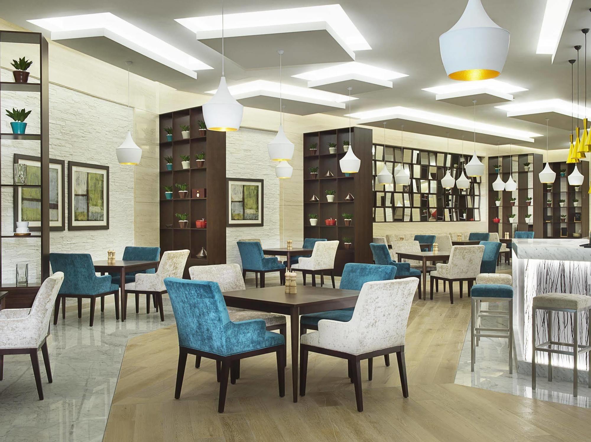 Aparthotel Damac Maison De Breeze 2*