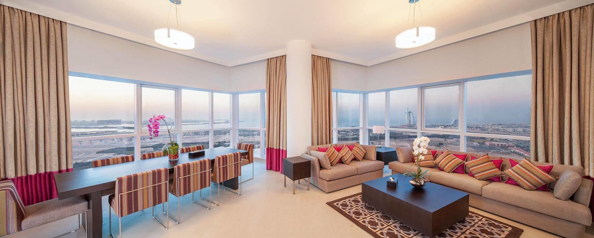 Adagio Premium Al Barsha Aparthotel 4*
