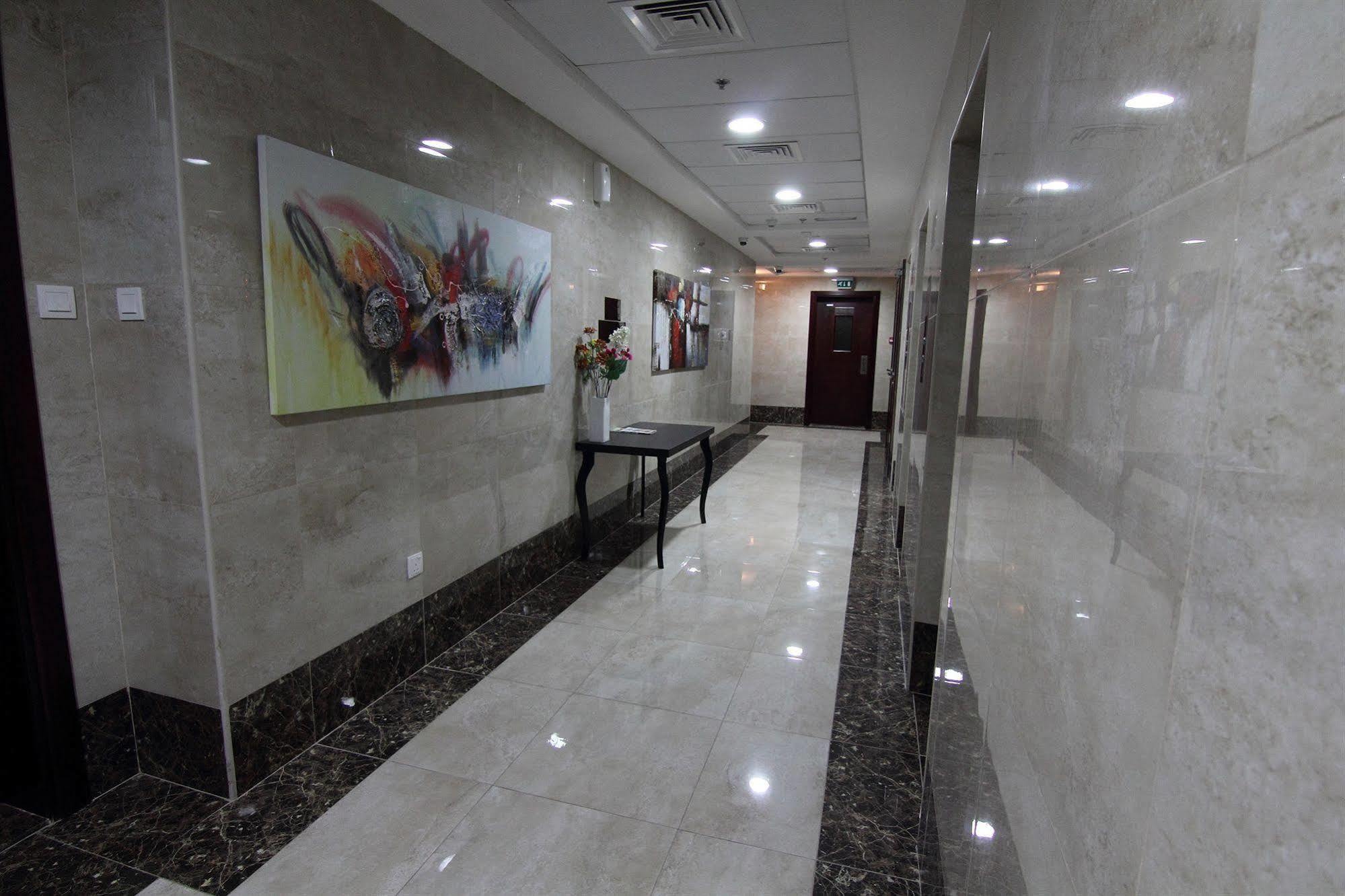 To Aparthotel Dubai