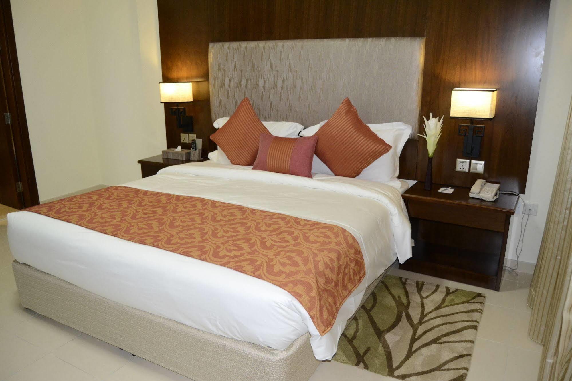 Hotel Grand Midwest View 3*