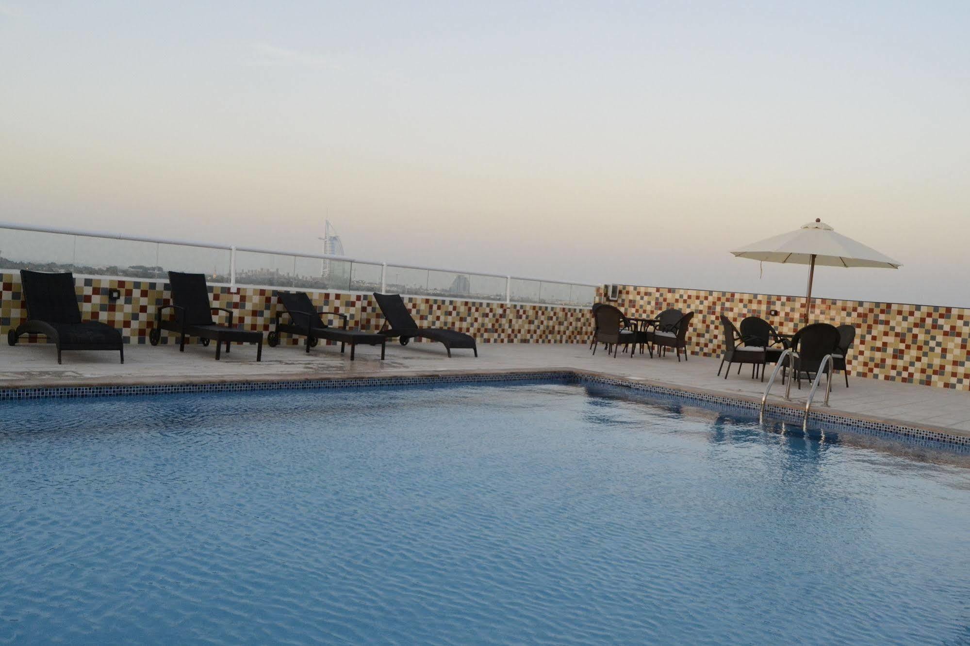Grand Midwest View Hotel