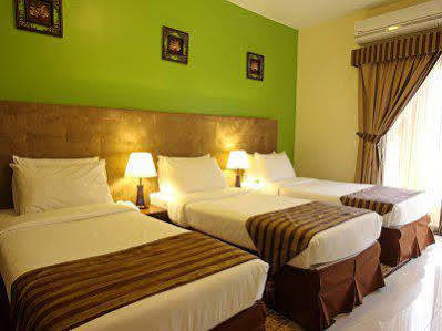 Hyde Park Hotel Dubai