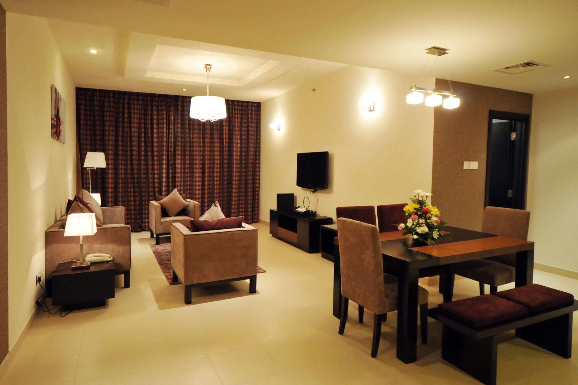 Dunes Oud Metha, Bur
