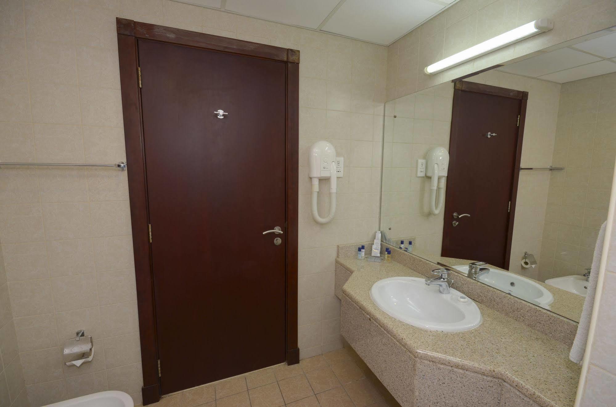 Grand Midwest Express Aparthotel Dubai