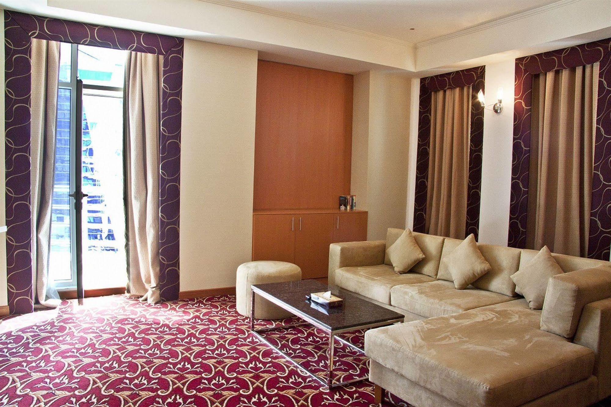 Hotel Ramee Rose 4*
