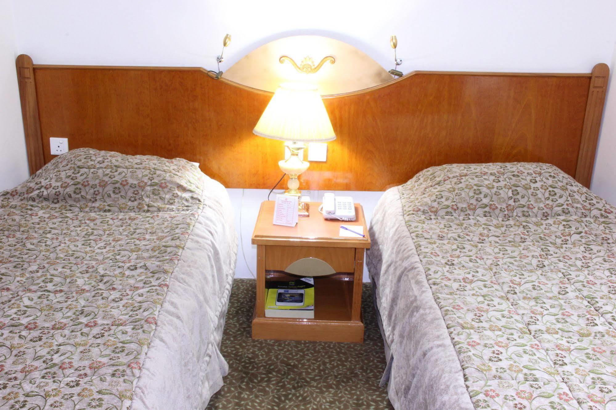 Zain International 3*