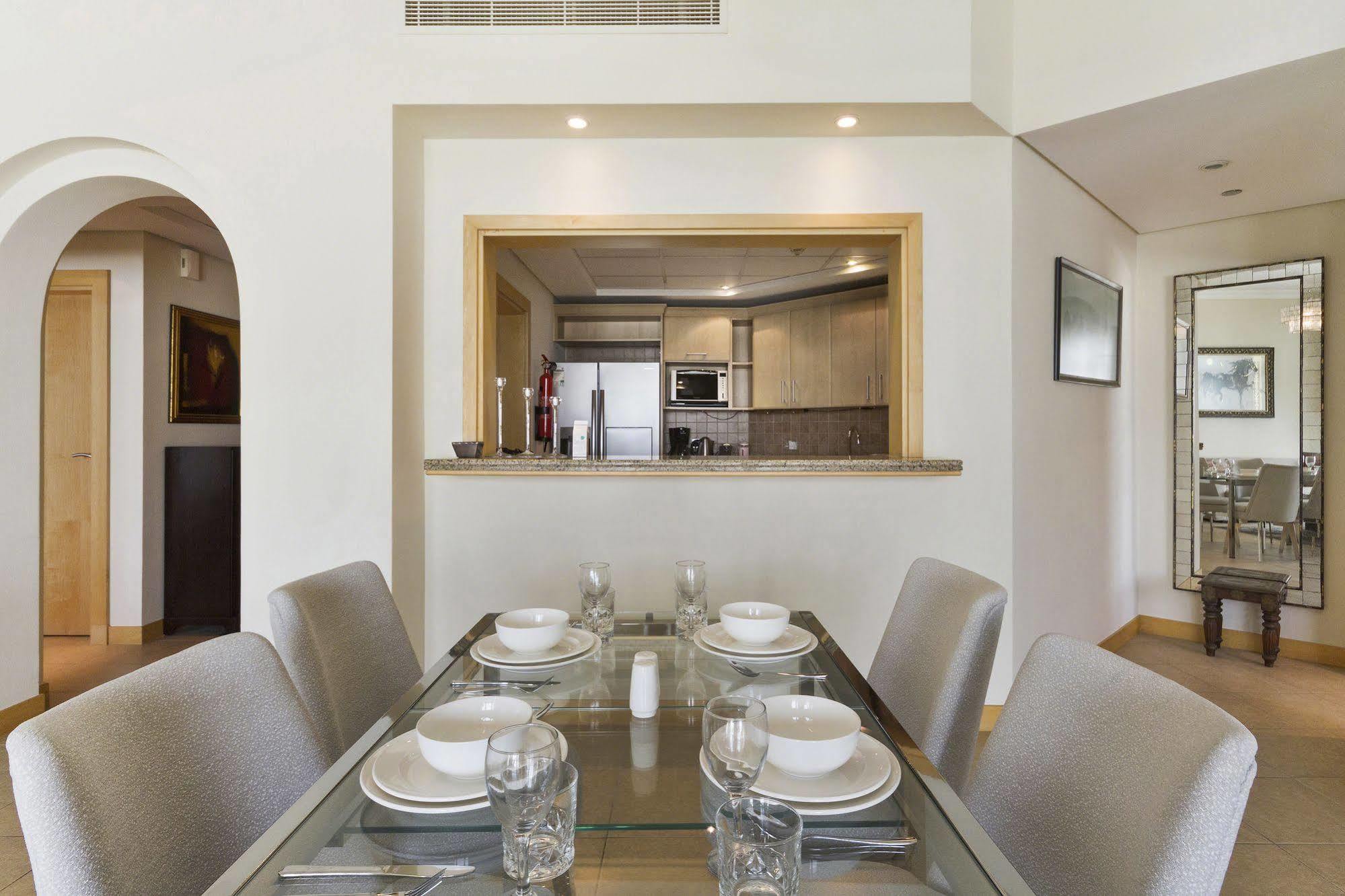 Shoreline Residences - Al Haseer Apartment *