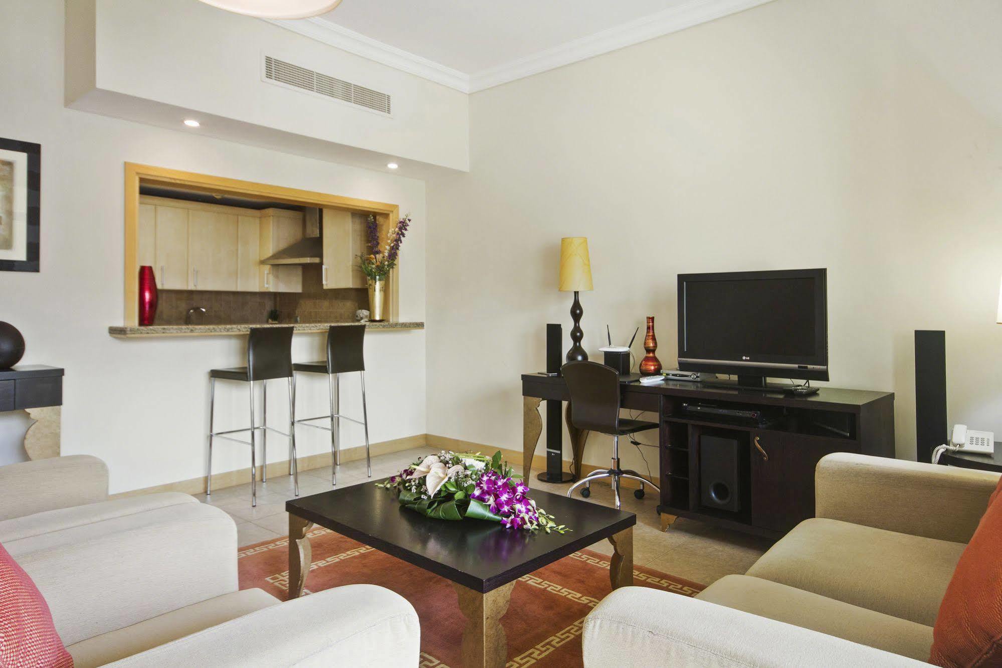 Apartment Shoreline Residences - Al Haseer Dubai