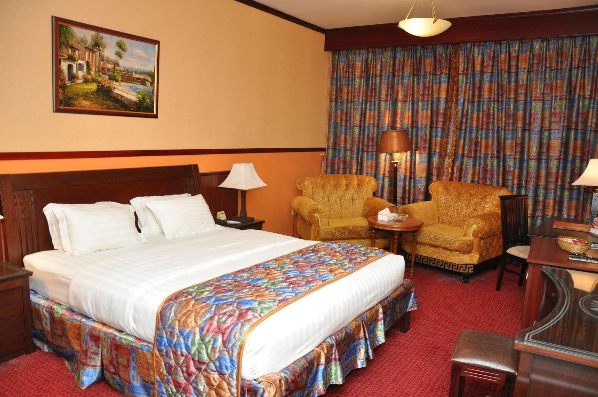 Benta Grand Llc Hotel 3*